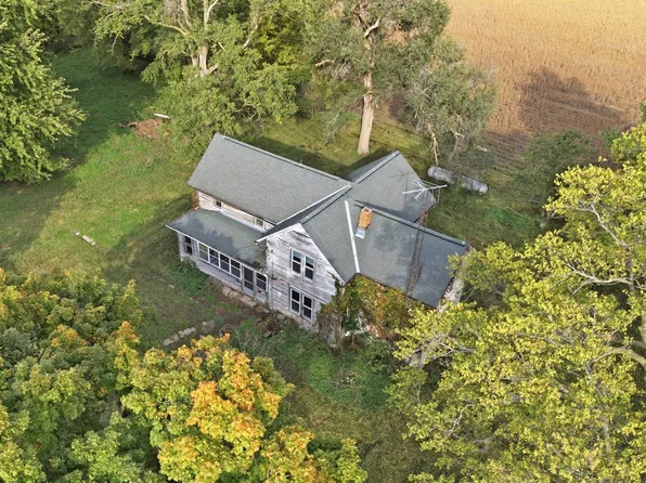 10572 Taylor Rd, Magnolia, IL 61336