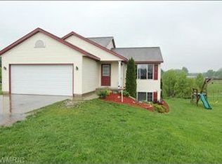 2143 Avalon View Dr NE, Cedar Springs, MI