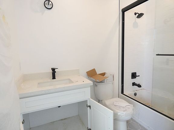 5th image of 10851 Otsego St