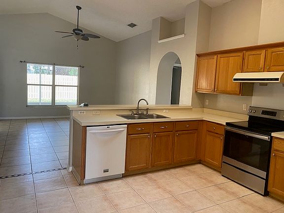 3rd image of 11510 Grazeley Ct