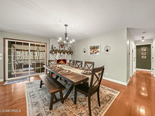 1110 Primrose Dr, Jefferson City, MO 65109