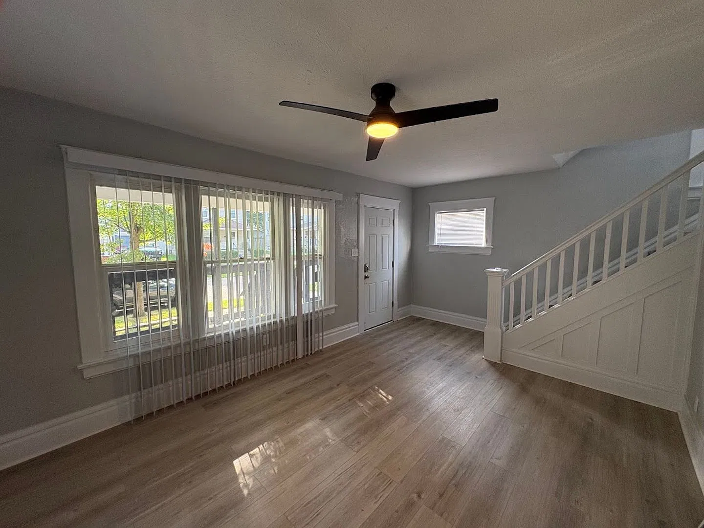 Three bedroom one bathroom home for rent — Photo 4
