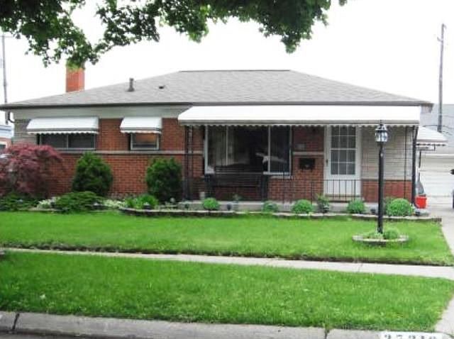 1st image of 27316 Clarpointe Dr