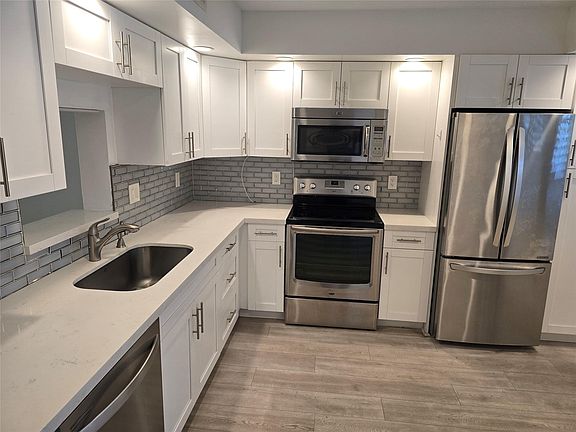 2nd image of 2103 Lucaya Bend #C1