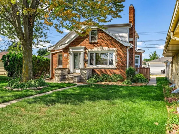 7804 West Howard AVENUE, Milwaukee, WI 53220