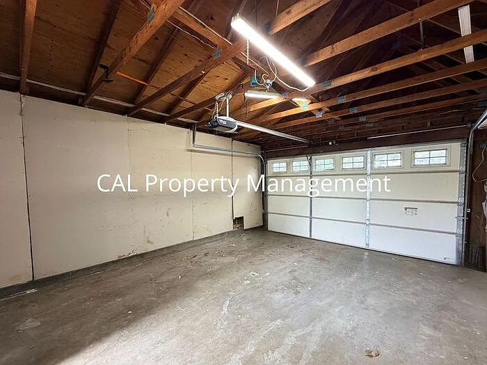 421 Michael Cir — Photo 17