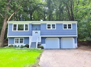 36 Brookwood Dr, Stanhope, NJ 07874