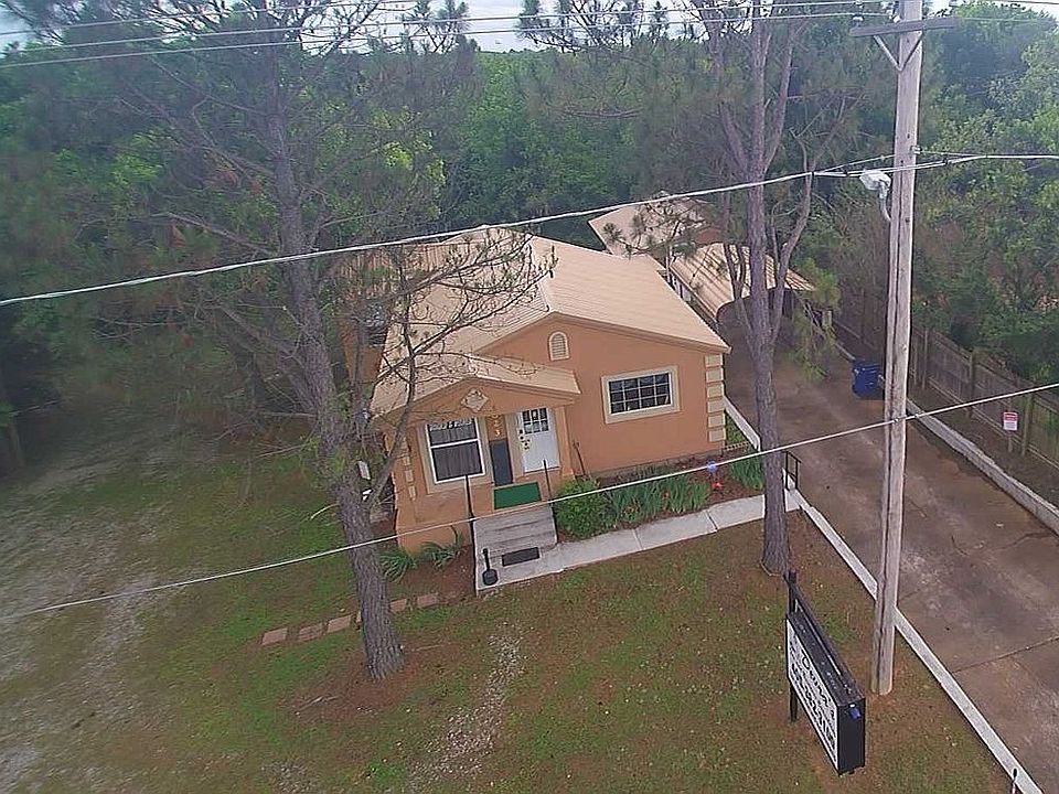 1st image of 1823 E Wrangler Blvd