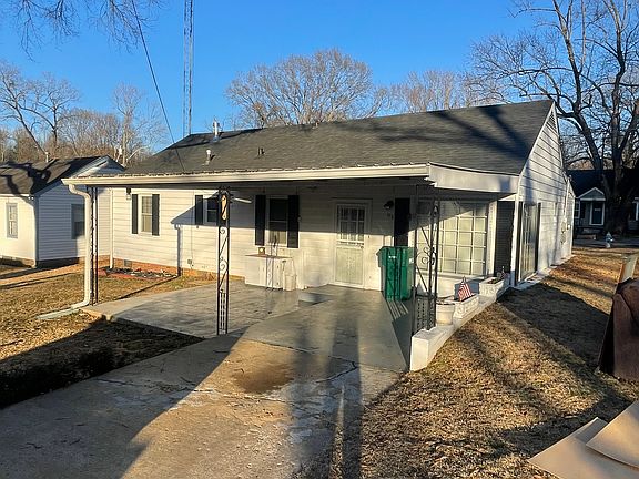 2nd image of 106 Courtland Dr