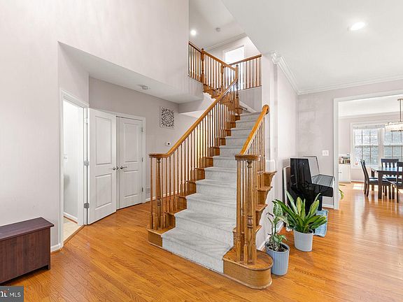 3rd image of 23276 Fallen Hills Dr