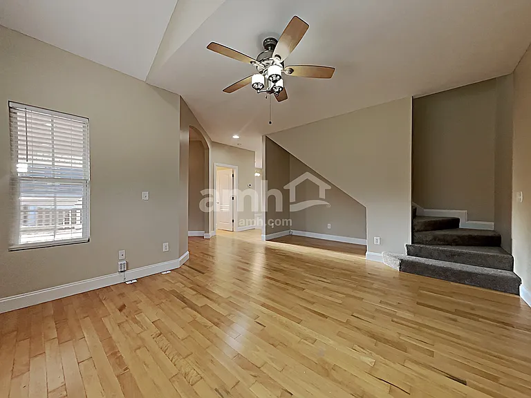 8123 Chestnut Hill Ln — Photo 7