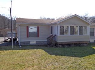 2369 Barnhill Rd, New Philadelphia, OH 44663