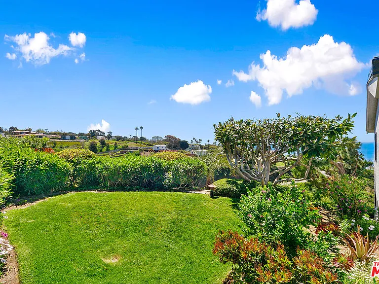 6817 Seawatch Ln — Photo 36