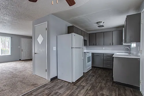 Shenandoah Gardens Apartments Photo 1