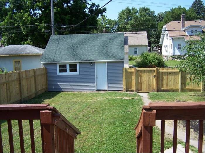 Nice Yard w/Privacy Fence