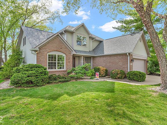 4th image of 1389 Macintosh Dr