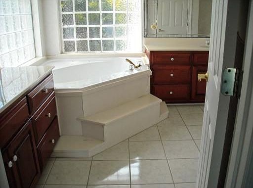 3rd image of 21 Magnolia Trace Dr