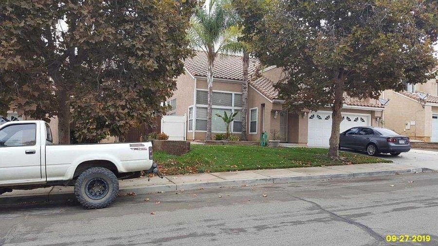 2nd image of 23848 Lone Pine Dr
