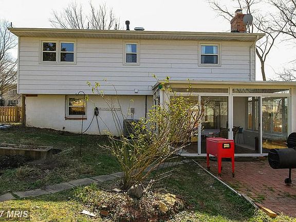 3rd image of 4506 Knoll Dr