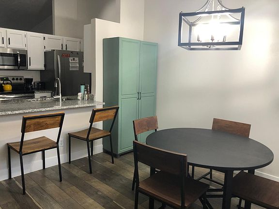 4th image of 6002 S Liberty Oaks Cv Unit 5