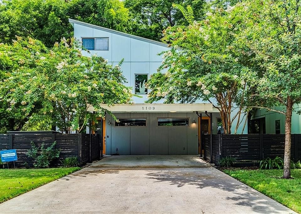 1st image of 1109 Mahan Dr #B