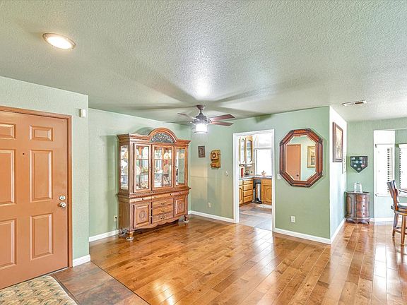 4th image of 16930 Sorrel Way