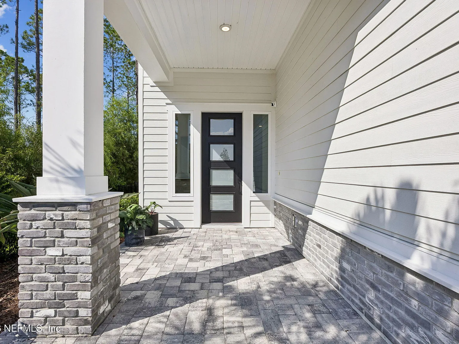 3 bed, 2.5 bath, 2394 sqft, $5,700 — Photo 4