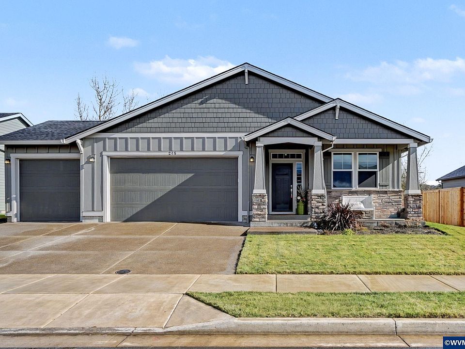 1st image of 215 Walnut St