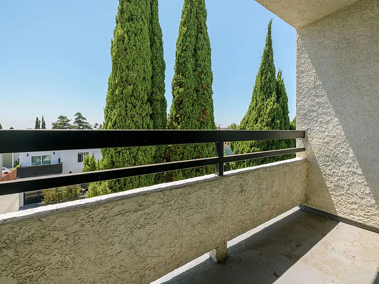 5533 Barton Ave — Photo 33