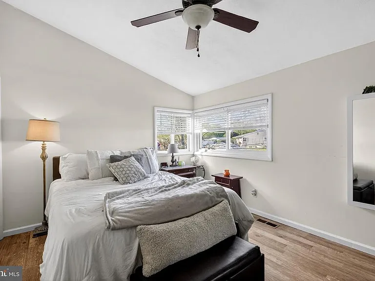 525 N Coles Ave — Photo 17