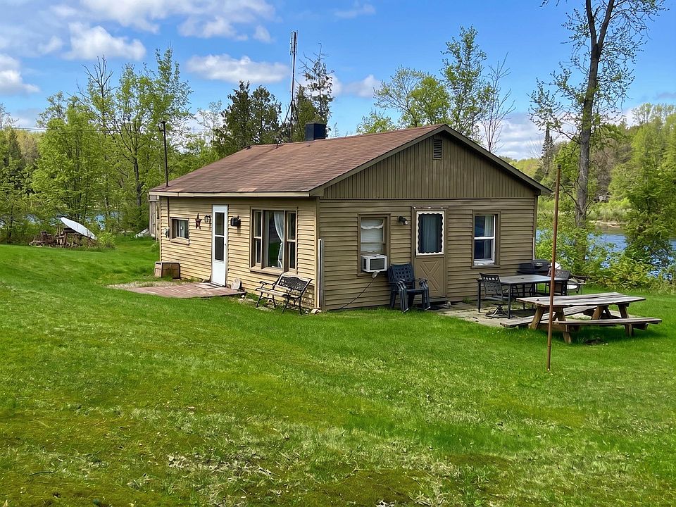 1st image of 5641 Lakeside Dr