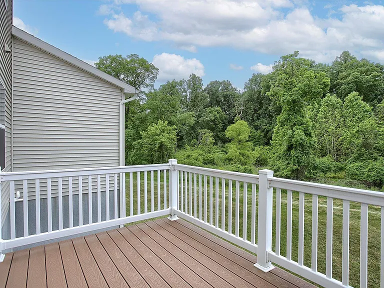 1747 Shady Ln — Photo 33