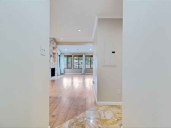 5th image of 3730 W Benjamin Holt Dr