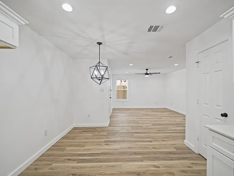 4154 Erby St #A — Photo 11