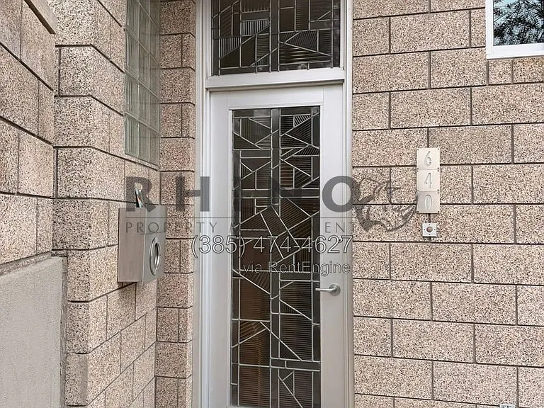 640 N K St — Photo 20
