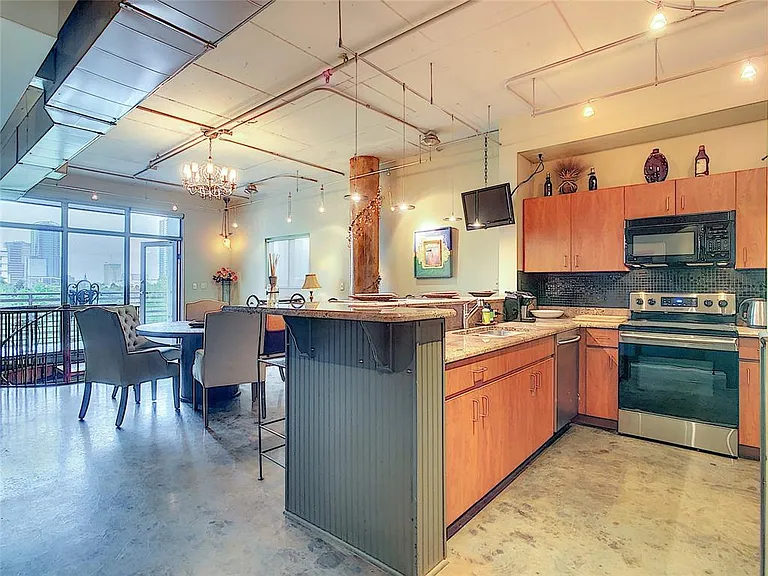 10 N Summerlin Ave #30 — Photo 19
