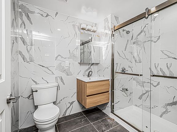 5th image of 3641 Johnson Ave #7C