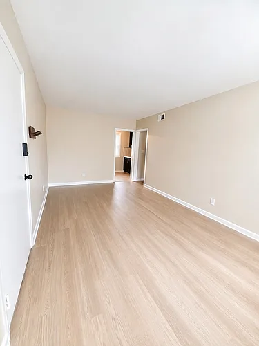 100 Lewis Dr #21-H Photo 1