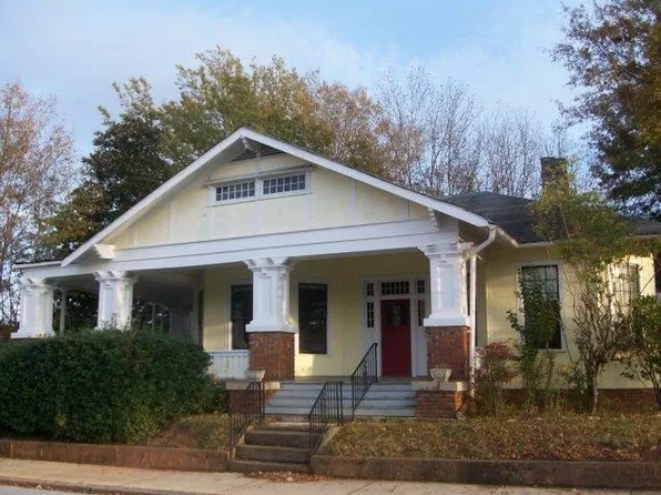 115 W Pickens St, Abbeville, SC 29620