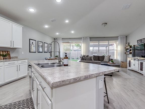 5th image of 22226 E Cherrywood Dr