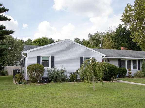 722 W Ivy Dr, Seaford, DE 19973