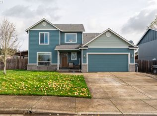 183 11th St, Jefferson, OR 97352