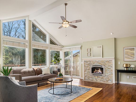 4th image of 1831 177th Ave NE
