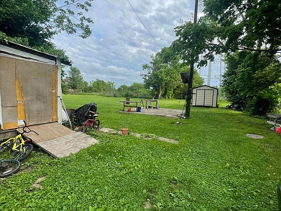 3rd image of 5597 Castle Hwy