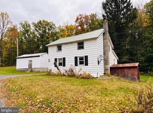 75 Hockenberry Ln, East Waterford, PA 17021