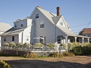 11 P St, Hull, MA 02045