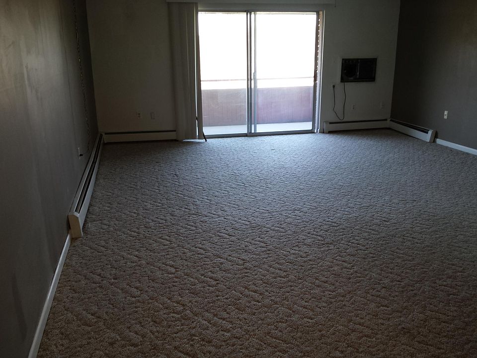 living/dining room combonation