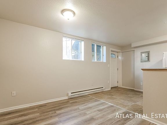 4th image of 1865 W Mosier Pl APT B