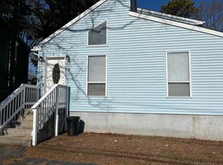 51 Sherwood Dr, Mastic Beach, NY 11951