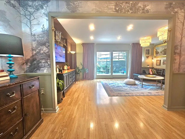 712 College Pkwy — Photo 6